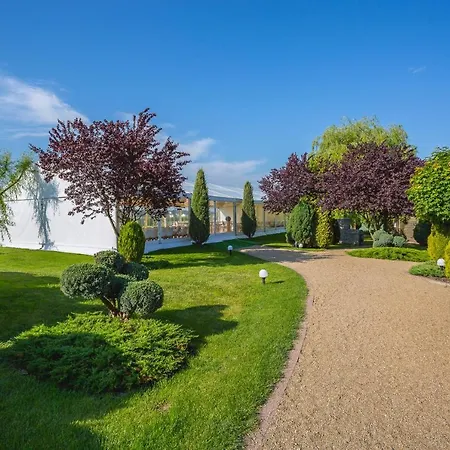 The Amber Business & 3*