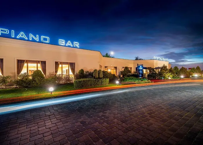 Hotel The Amber Business &