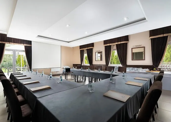 Hotel The Amber Business & Oleśnica