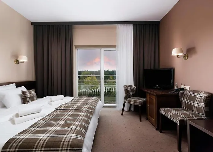 The Amber Business & 3*