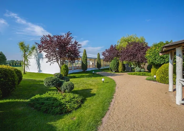 The Amber Business & 3*